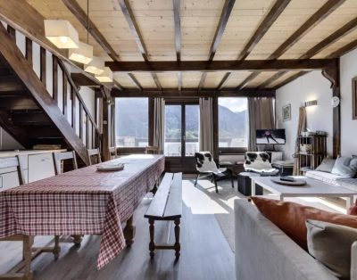 BEL APPARTEMENT POUR 12 PERSONNES, TIGNES LE LAC