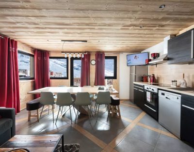 APPARTEMENT SPACIEUX 12 PERSONNES AU COEUR DE VAL THORENS